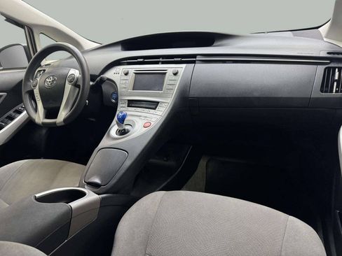 Used 2014 Toyota Prius Two FWD image 7