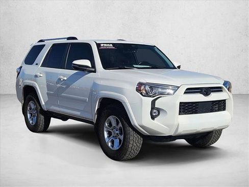 Used 2023 Toyota 4Runner SR5 Premium image 3