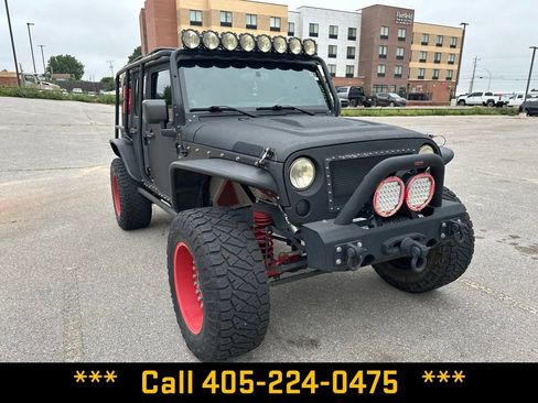 Used 2013 Jeep Wrangler Unlimited Rubicon w/ Connectivity Group AWD/4WD image 14