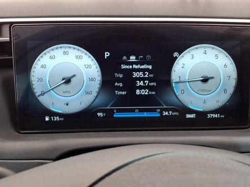 Certified 2024 Hyundai Tucson SEL w/ Convenience Package FWD image 23