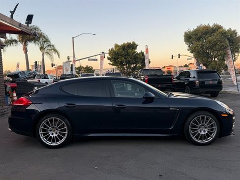 Used 2016 Porsche Panamera 4 Edition w/ Premium Package Plus AWD/4WD image 13