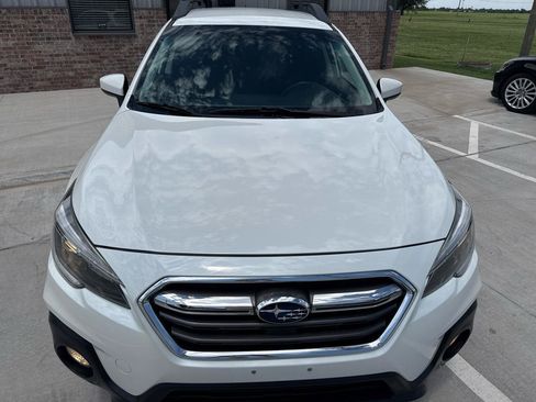Used 2018 Subaru Outback 2.5i Premium AWD/4WD image 6
