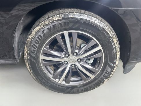 Used 2019 INFINITI QX60 Luxe w/ Essential Package FWD image 32