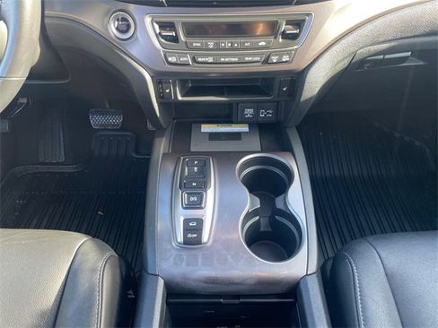 Used 2021 Honda Pilot Special Edition image 11