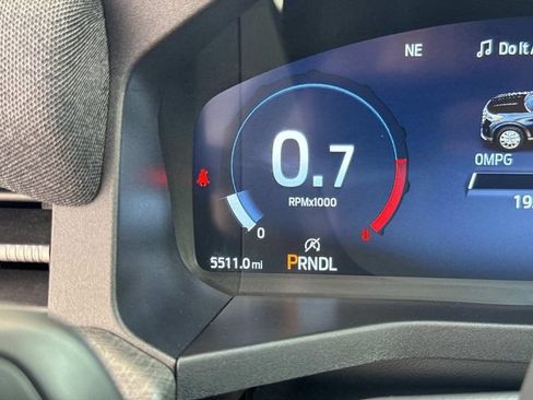 Used 2025 Ford Explorer Platinum RWD image 31