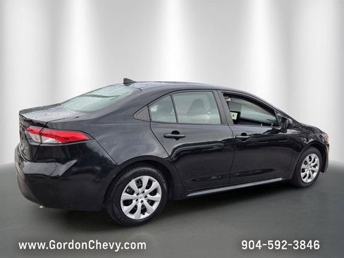 Used 2024 Toyota Corolla LE FWD image 6