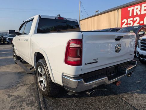 Used 2022 RAM 1500 Laramie AWD/4WD image 2