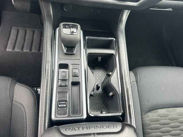 Certified 2024 Nissan Pathfinder SV FWD image 17