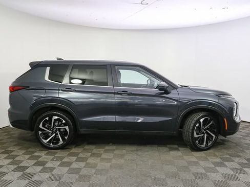 Used 2024 Mitsubishi Outlander SE AWD/4WD image 15