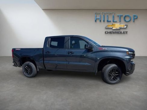 Used 2021 Chevrolet Silverado 1500 LT Trail Boss w/ Convenience Package II AWD/4WD image 3