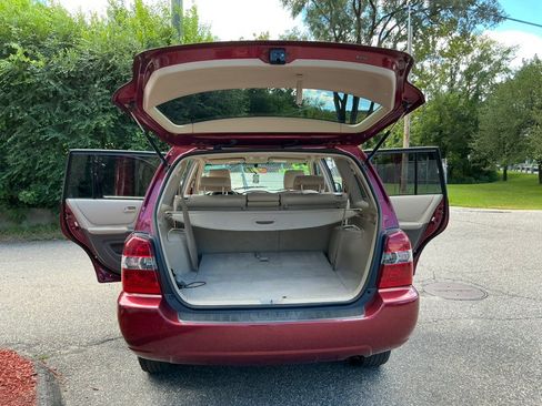 Used 2005 Toyota Highlander 4WD V6 w/ Appearance Pkg image 27