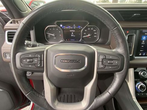 Used 2021 GMC Yukon XL Denali w/ Denali Premium Package image 23