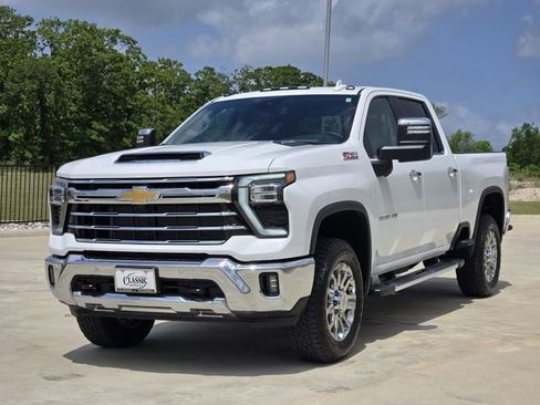 New 2026 Chevrolet Silverado 3500 LTZ w/ LTZ Convenience Package AWD/4WD image 3