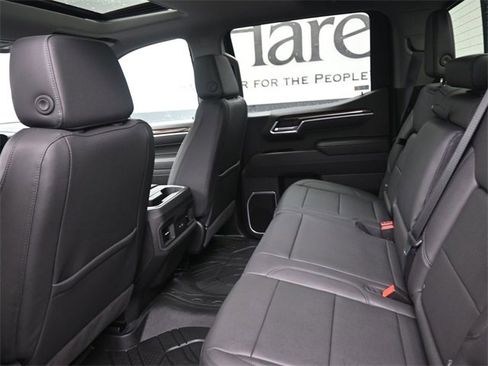 New 2026 Chevrolet Silverado 1500 RST w/ Dark Appearance Package image 9