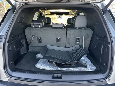 Used 2025 Chevrolet Traverse Z71 w/ Enhanced Driving Package image 27