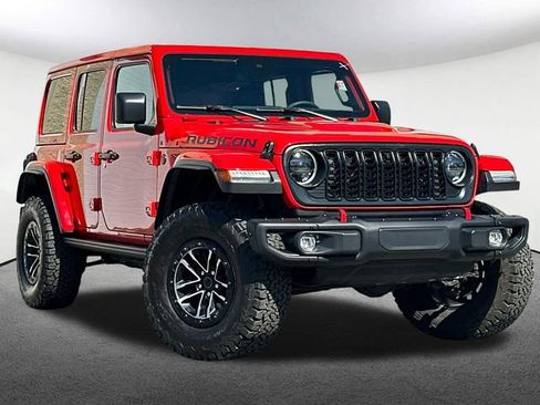 Used 2025 Jeep Wrangler Unlimited Rubicon image 2