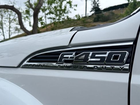 Used 2013 Ford F450 Lariat w/ Lariat Ultimate Pkg image 17