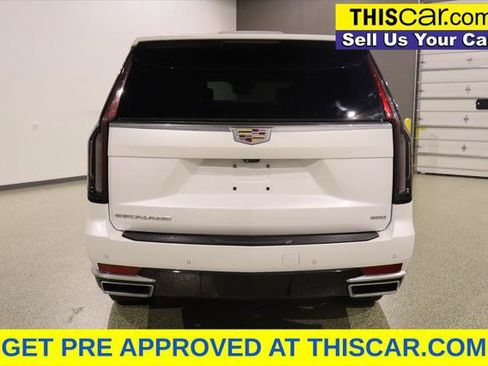 Used 2021 Cadillac Escalade Premium Luxury w/ LPO, Illumination Package RWD image 8