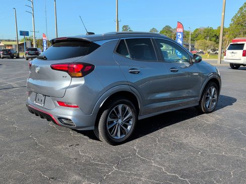 Used 2022 Buick Encore GX Select w/ Sport Touring Package image 8