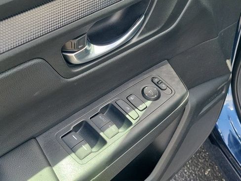 Used 2025 Honda CR-V EX image 17