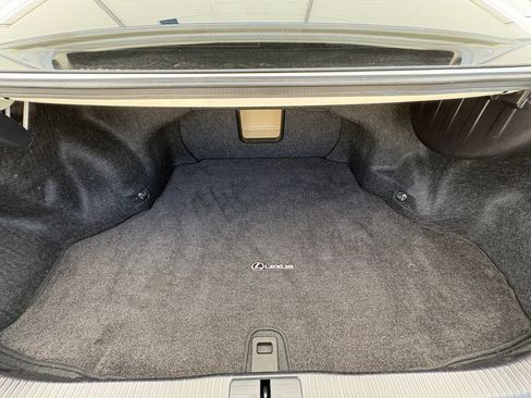 Used 2018 Lexus ES 350 w/ Luxury Package w/Wood Trim FWD image 21