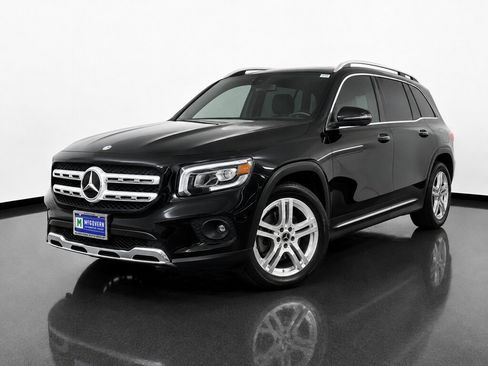 Used 2021 Mercedes-Benz GLB 250 4MATIC image 1