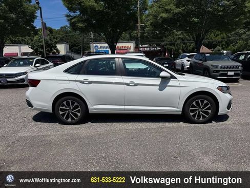 Certified 2023 Volkswagen Jetta S FWD image 9