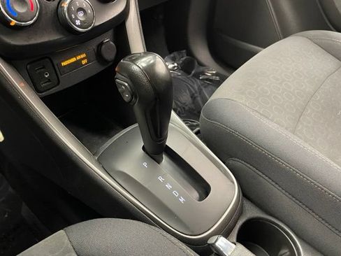 Used 2020 Chevrolet Trax LS w/ Tint and Cruise Package AWD/4WD image 7