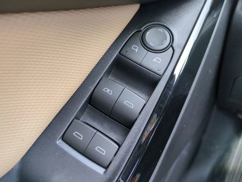 New 2026 Chevrolet Equinox ACTIV w/ Convenience Package III FWD image 23