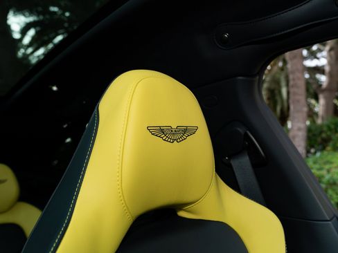 Used 2023 Aston Martin DBX 707 image 22