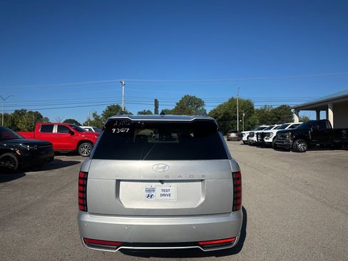 New 2026 Hyundai Palisade Calligraphy FWD image 7
