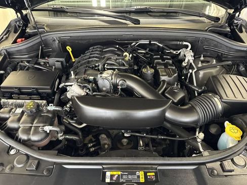 Used 2024 Dodge Durango GT AWD/4WD image 32