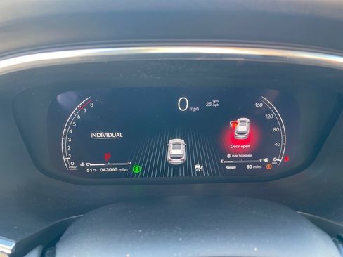 Used 2023 Acura MDX FWD w/ Technology Package image 10