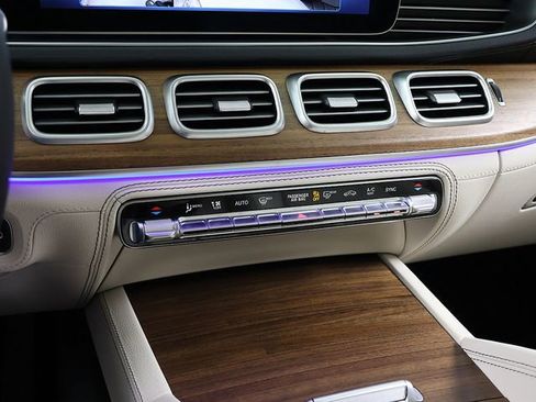 Certified 2026 Mercedes-Benz GLE 450 4MATIC image 24