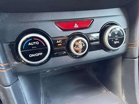 Certified 2021 Subaru Crosstrek 2.5i Limited w/ Moonroof Package 2 image 9