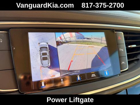 Used 2023 Buick Enclave Avenir image 20