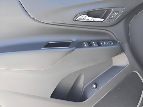 Used 2022 Chevrolet Equinox LT FWD image 18