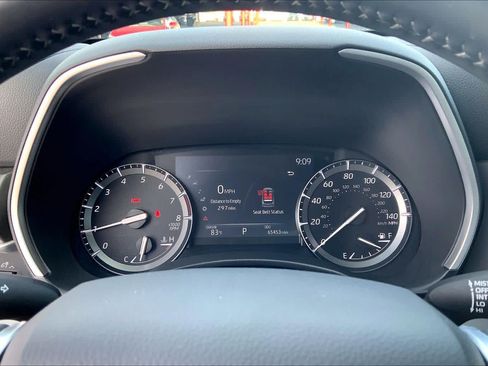 Used 2020 Toyota Highlander XLE FWD image 26