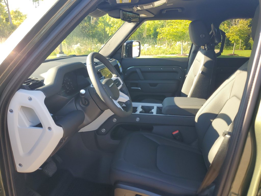 New 2026 Land Rover Defender 110 S AWD/4WD image 13