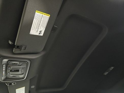 New 2026 Chevrolet Silverado 1500 LT w/ Texas Edition Plus RWD image 28