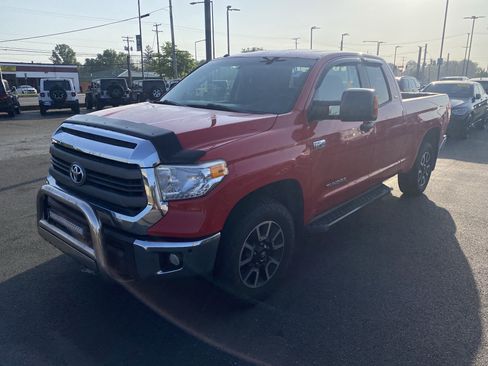 Used 2014 Toyota Tundra SR5 AWD/4WD image 5