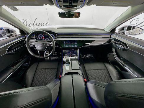 Used 2022 Audi S8 w/ S8 Executive Package image 20