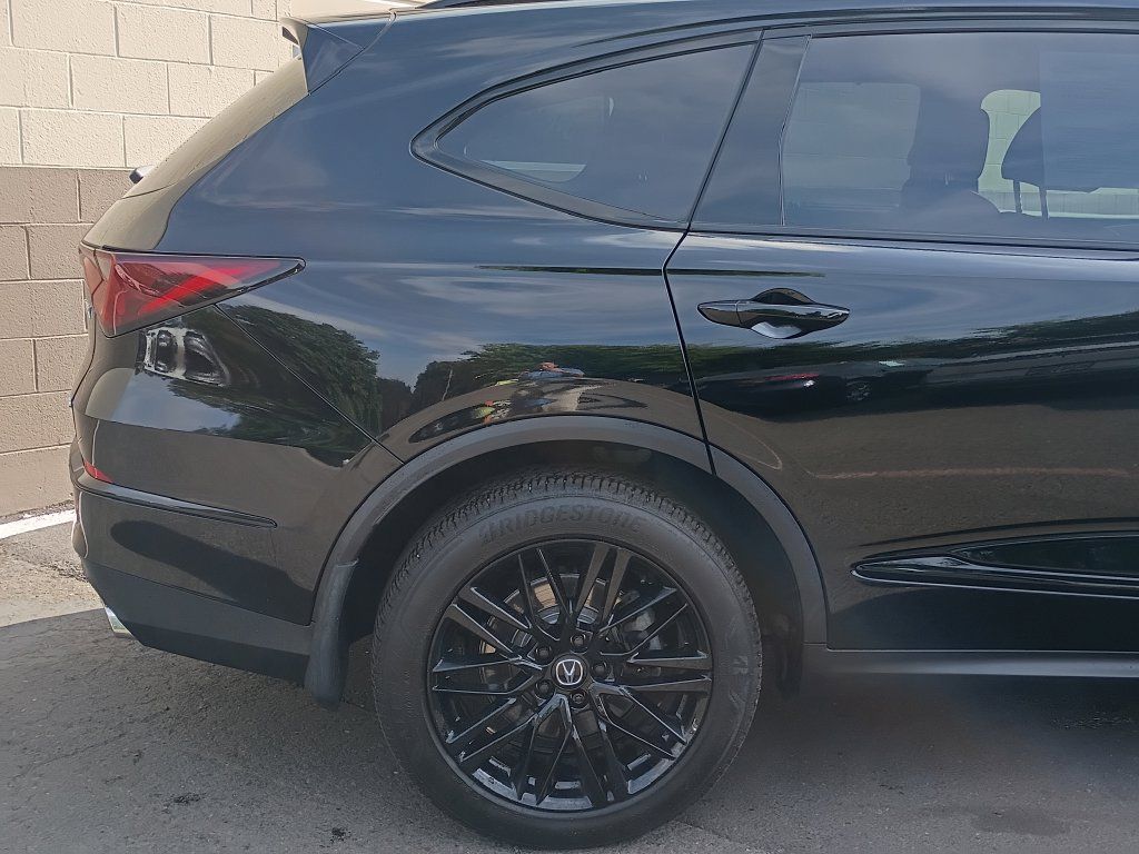 Used 2025 Acura MDX A-Spec w/ Advance Package AWD/4WD image 4