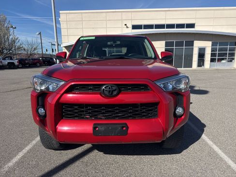 Used 2018 Toyota 4Runner SR5 image 2