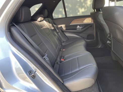 Certified 2025 Mercedes-Benz GLE 450e 4MATIC image 45