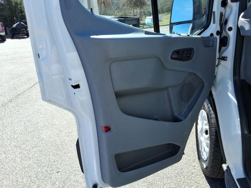 Used 2017 Ford Transit 350 XLT image 26