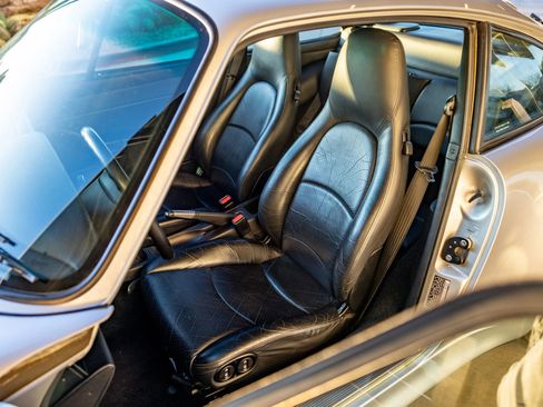 Used 1998 Porsche 911 Carrera S image 16