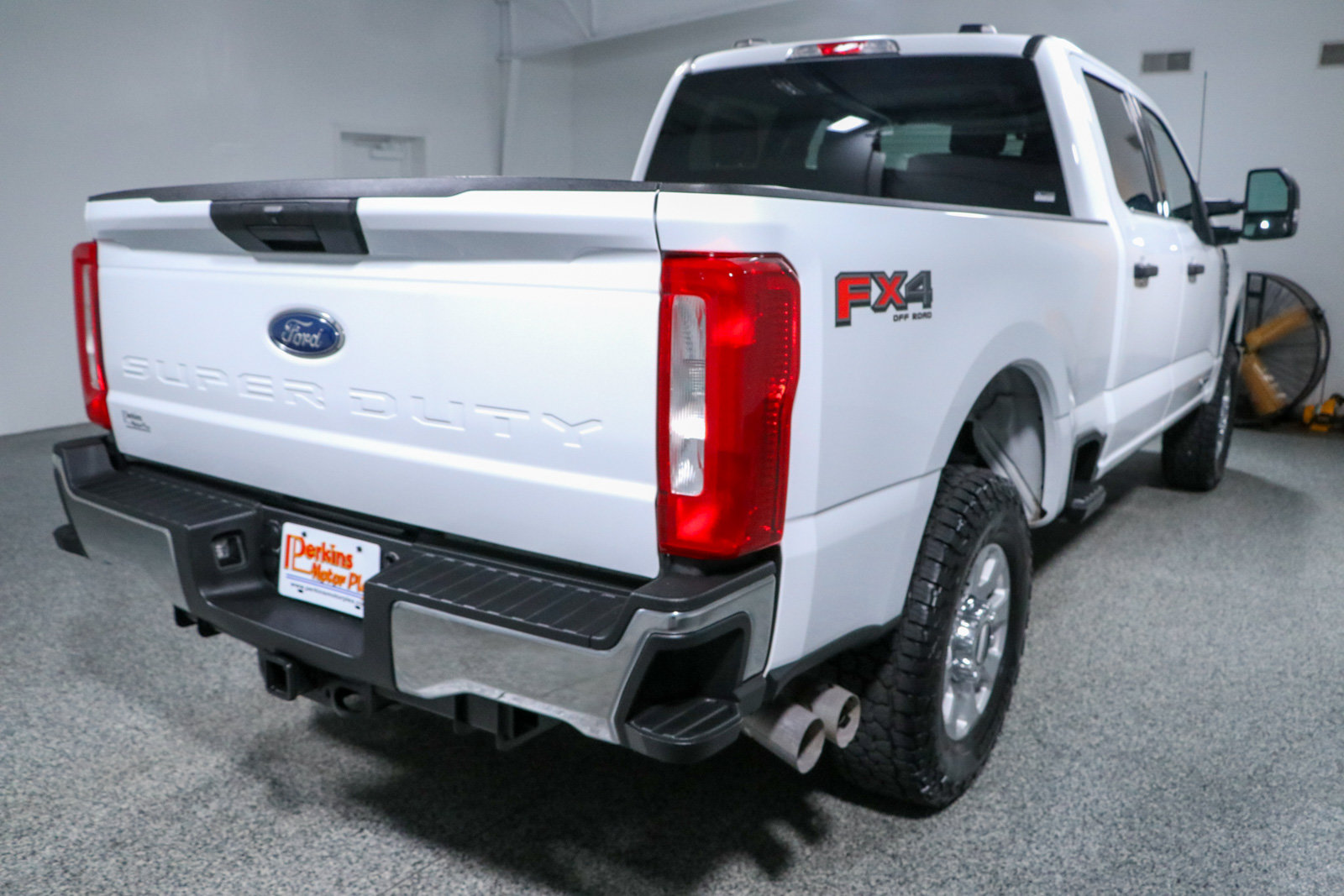 Used 2024 Ford F250 XLT w/ FX4 Off-Road Package AWD/4WD image 7