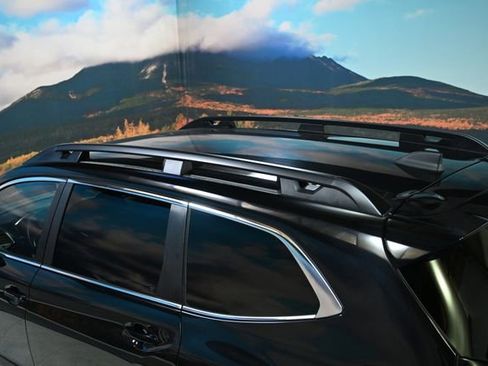 Used 2024 Subaru Ascent Premium w/ Convenience Package image 14