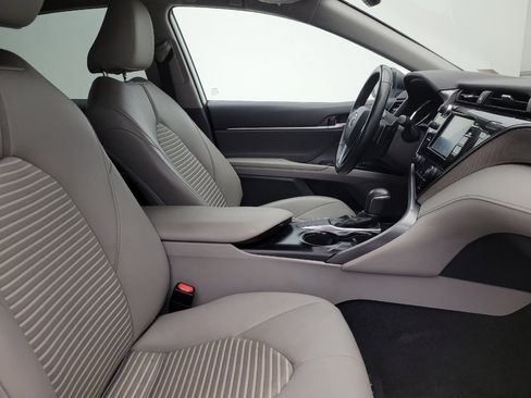 Used 2019 Toyota Camry SE image 21